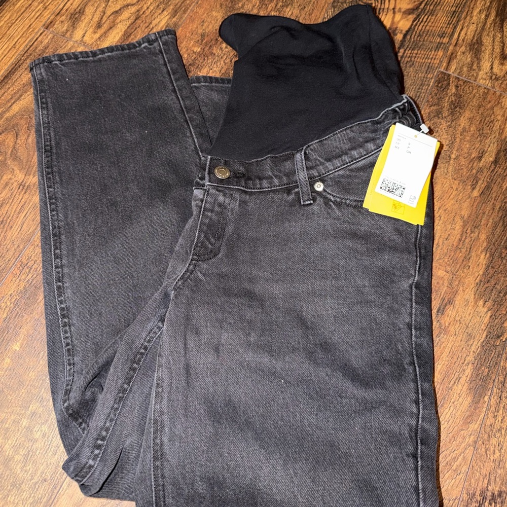 Brand new, tags on H&M black faded Maternity Jeans.Mama Straight/High Rib